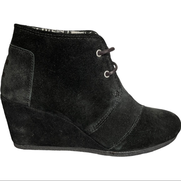 Toms Black Wedge lace up Booties Size 7 - Picture 3 of 6
